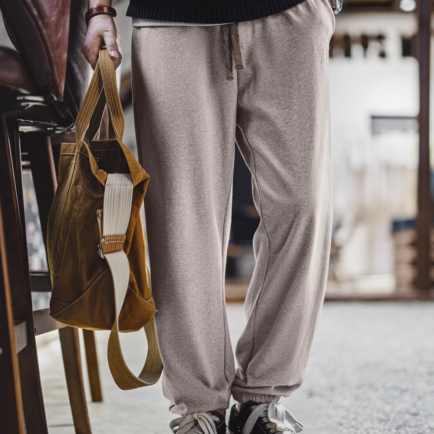 刺繍入り スウェットパンツ（1Color）250900