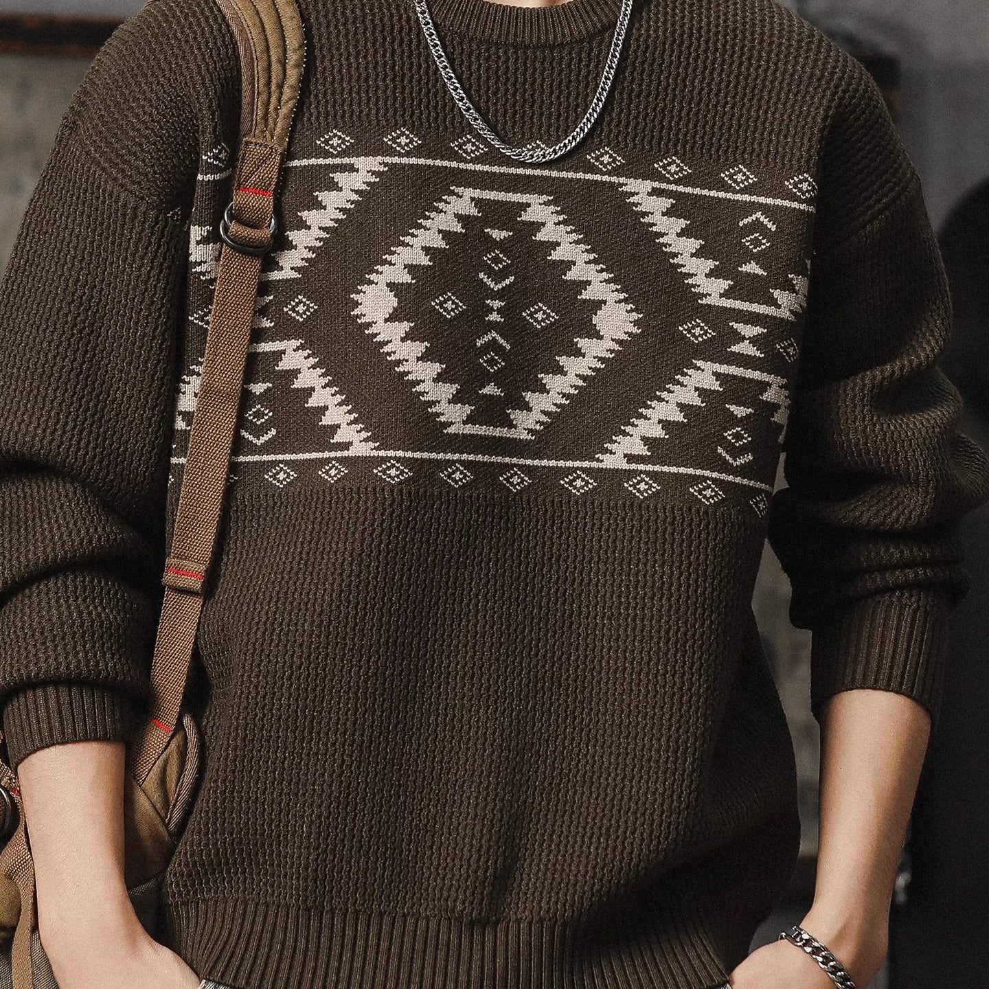 ネイティブモチーフ セーター（3Colors）251015