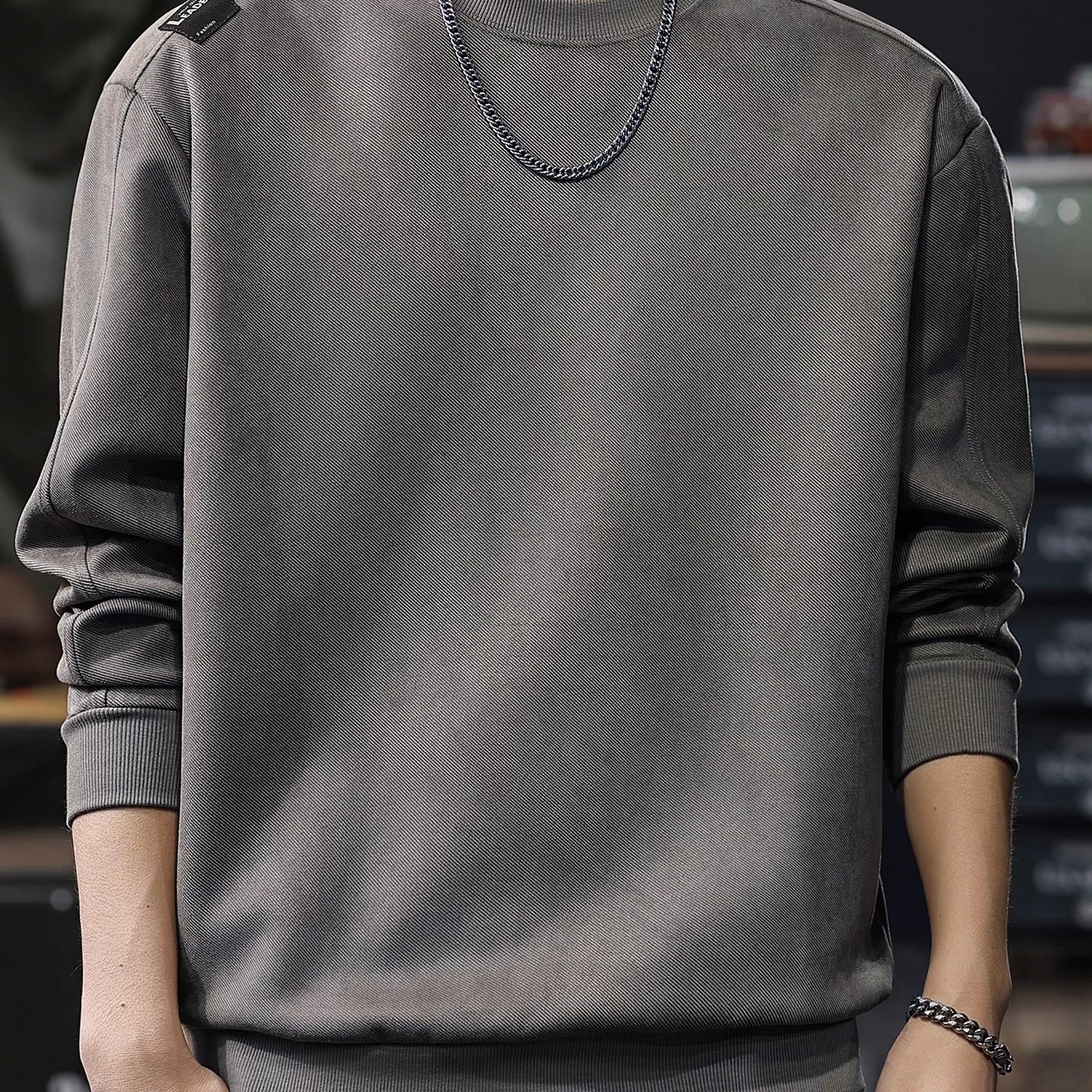 シンプル ロゴ付 スウェットプルオーバー（3Colors）251008