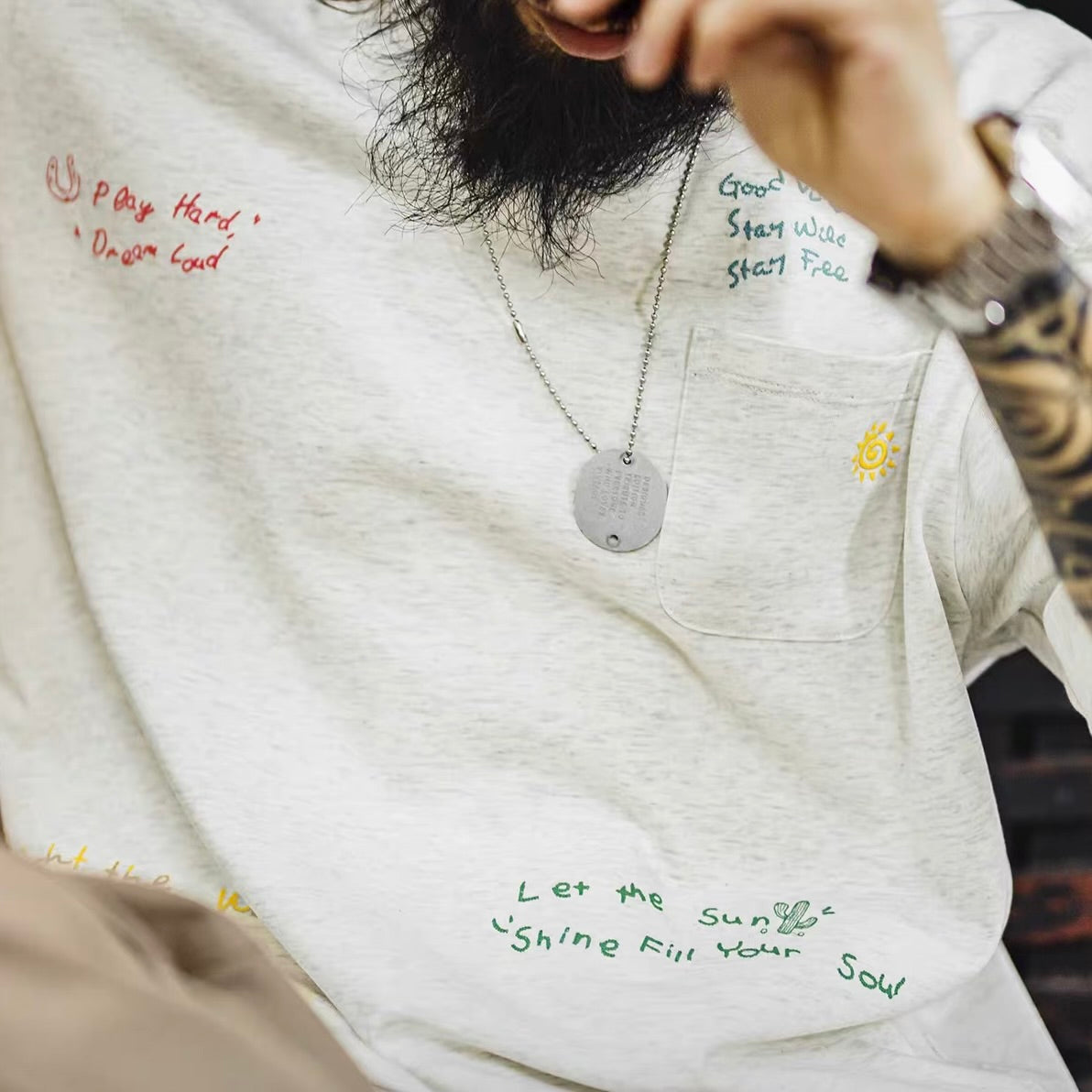 ワンポイント刺繍 リラックスTシャツ（2Colors）260576