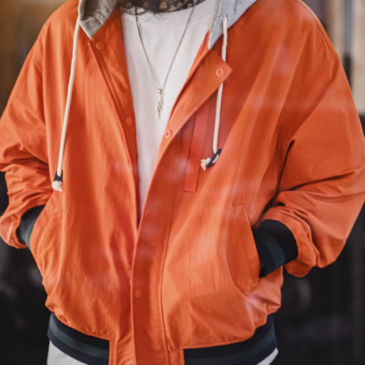 フェイクレイヤード フード付ライトジャケット（1Color）260114