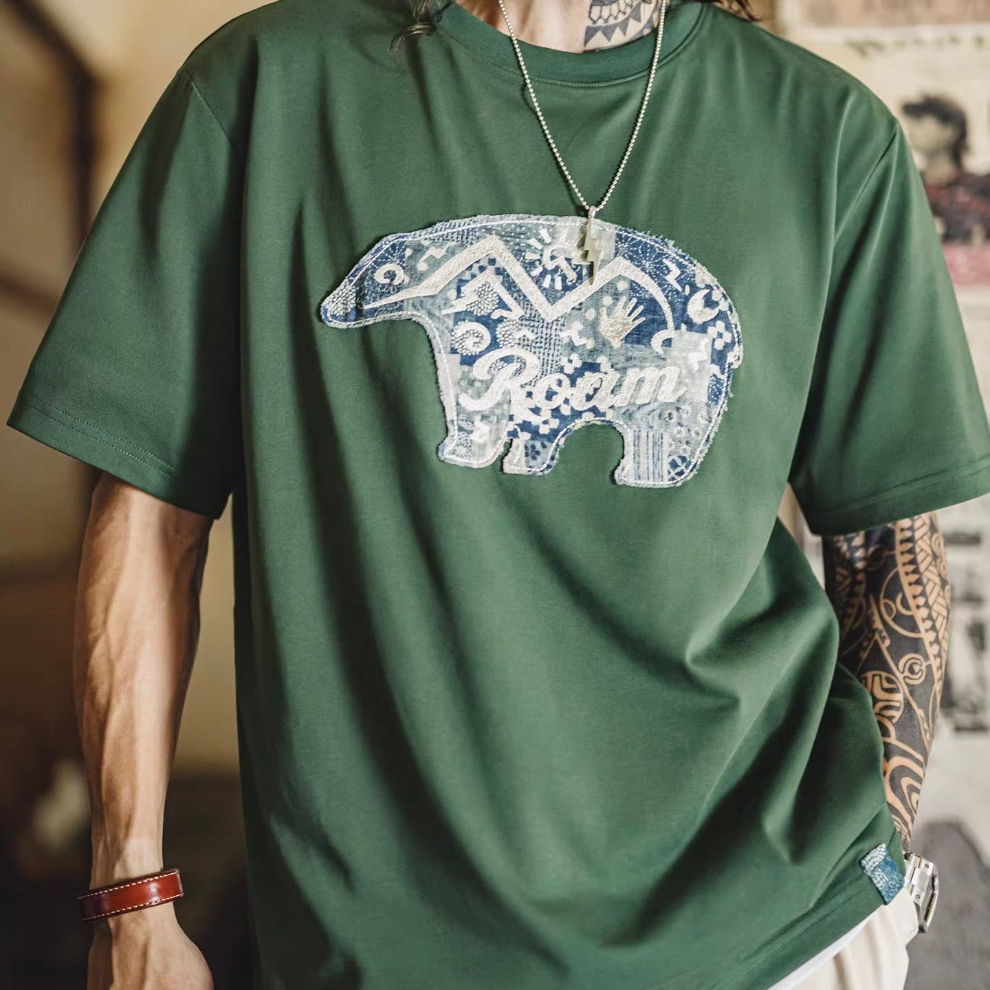 パッチワーク ハギレ 刺繍Tシャツ（1Color）260582