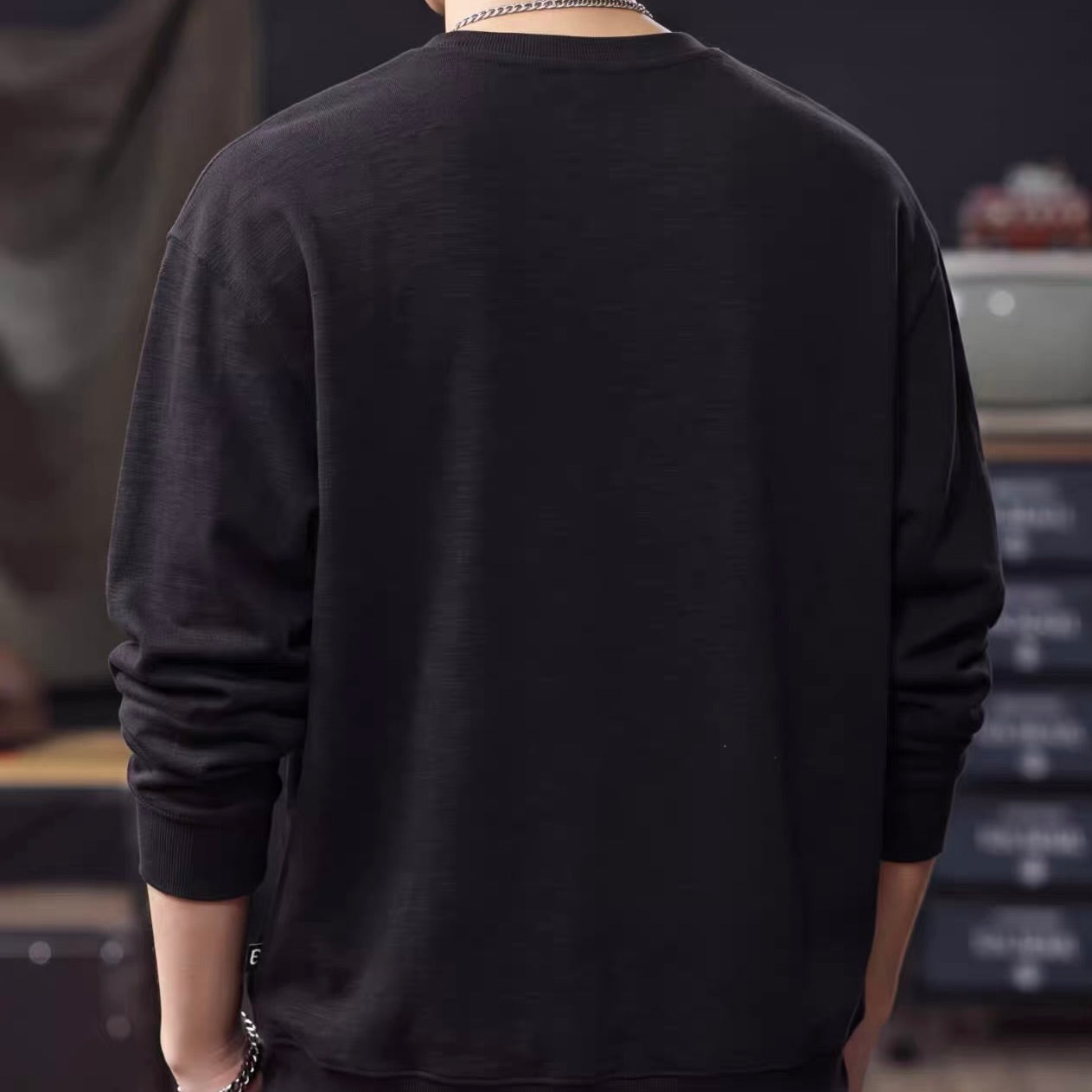 立体ロゴ ルーズフィット 長袖Tシャツ（3Colors）260638