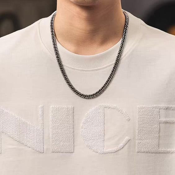 刺繍 立体ロゴ 半袖Tシャツ（3Colors）260250