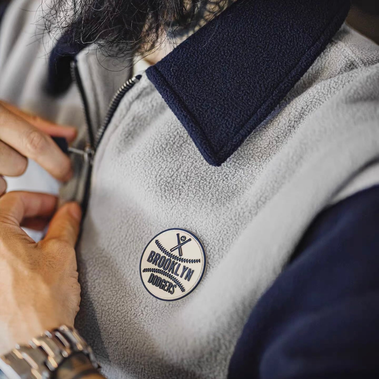 バイカラー ハーフジップ フリース プルオーバー（1Color）251081