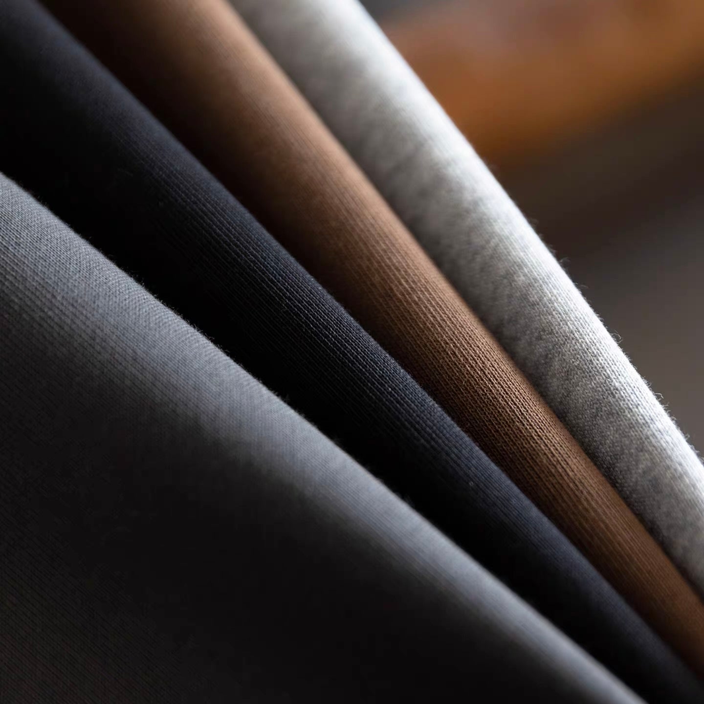 スナップボタン付 プリント フーディー（4Colors）260124