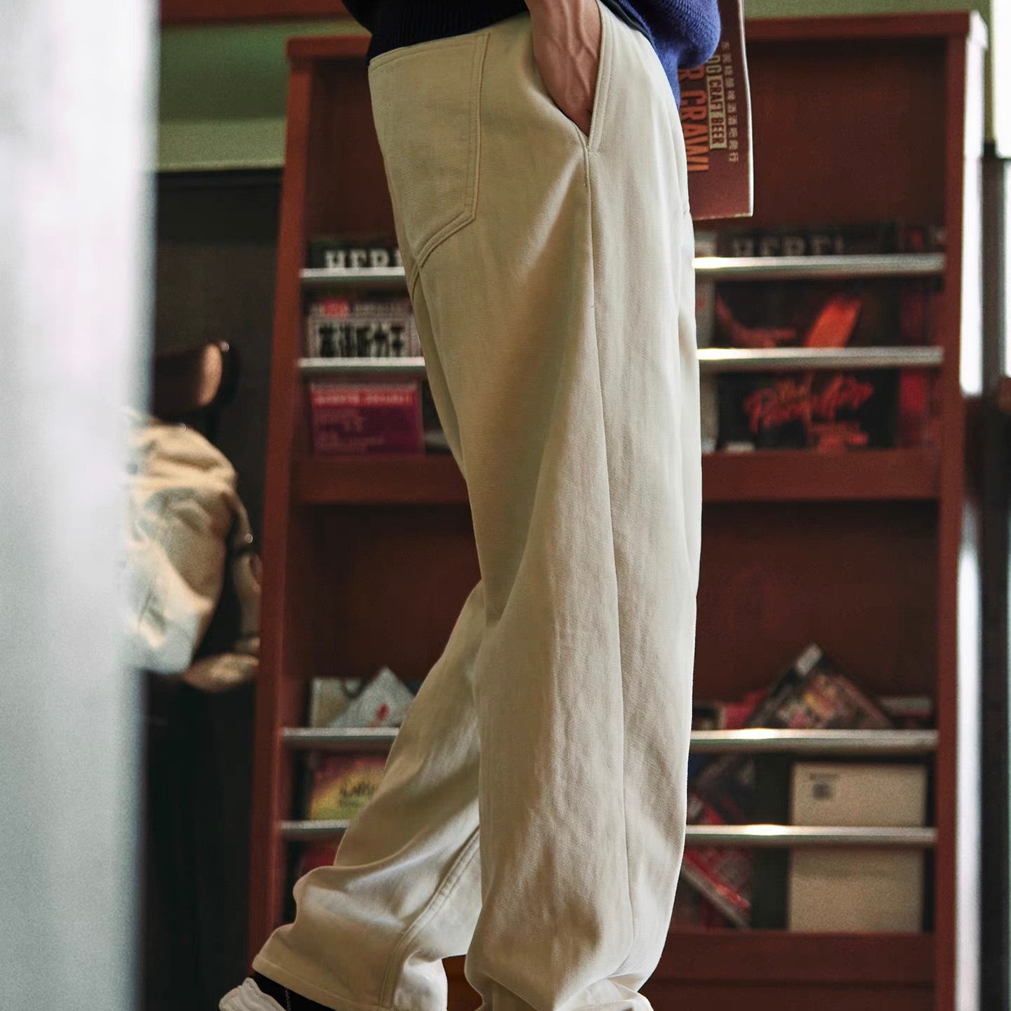 裏起毛 ホワイト ストレートパンツ（1Color）251011