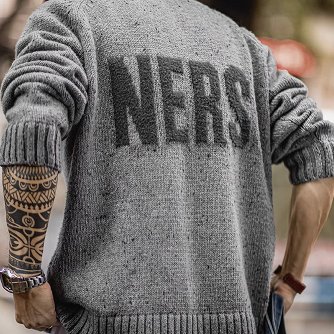 スタンドカラー ロゴニットプルオーバー（1Color）250987