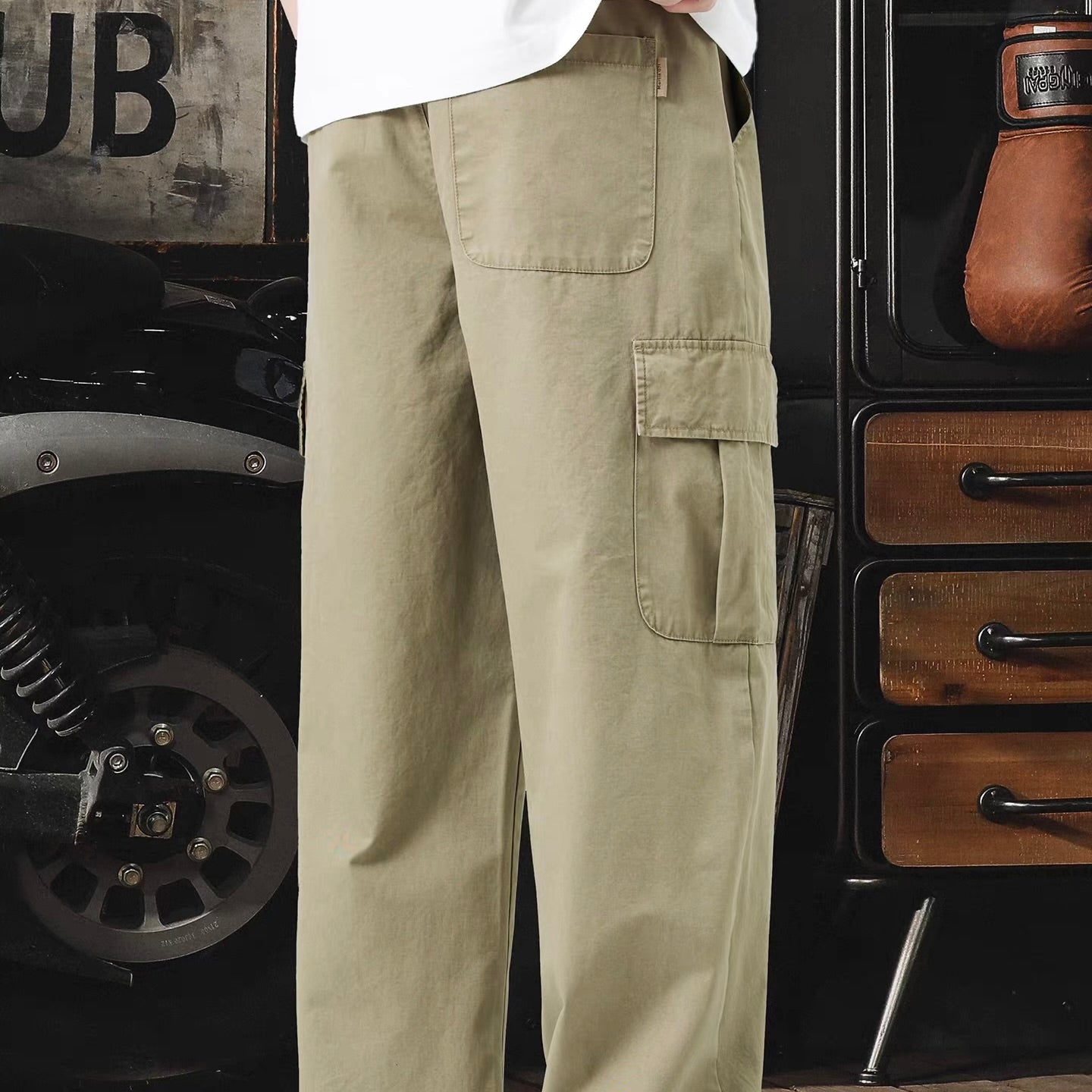 裾タック入り ワイド カーゴパンツ（2Colors）251057