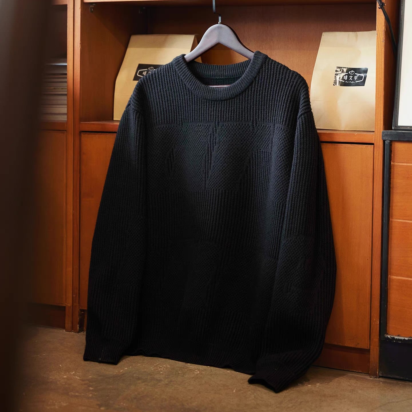 ビッグロゴ ニットプルオーバー（2Colors）250974