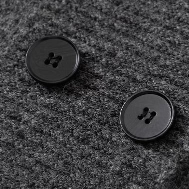 ダブルボタン デザインニットカーディガン（2Colors）250950