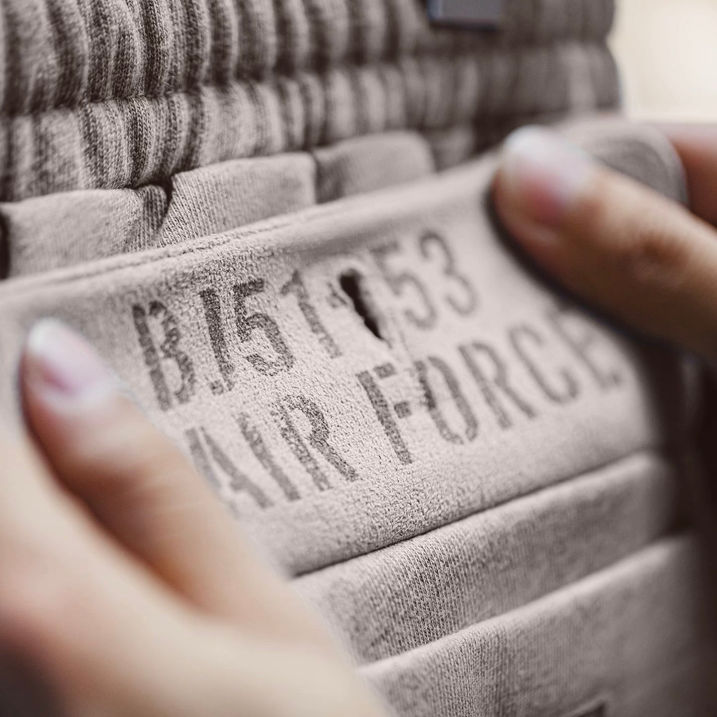 刺繍入り スウェットパンツ（1Color）250900