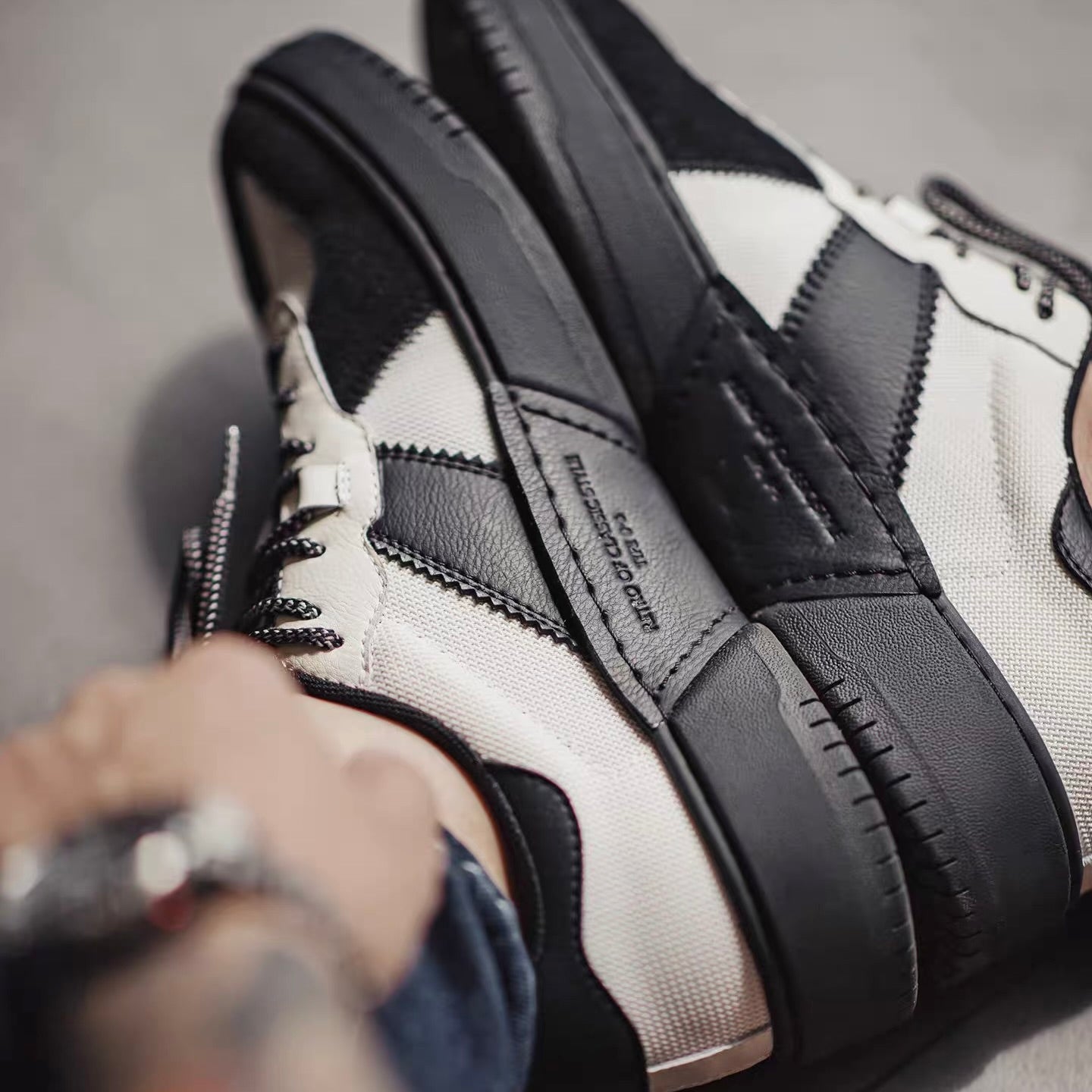 厚底 モノトーン スニーカー（1Color）260086