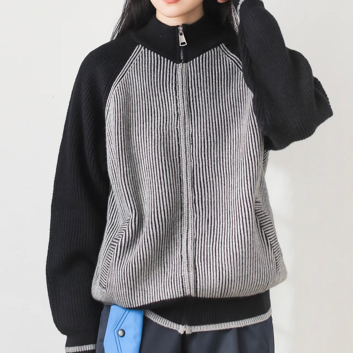 ストライプ スタンドカラー ニットプルオーバー（1Color）250982