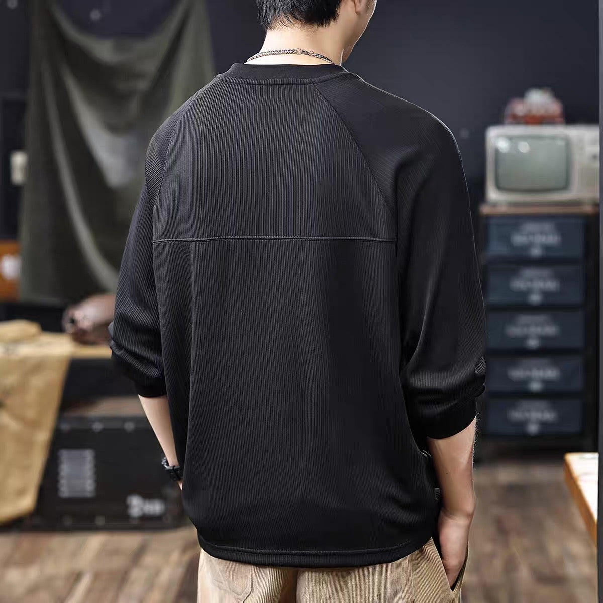 アクセントカラー ヘンリーネック 長袖Tシャツ（2Colors）250768