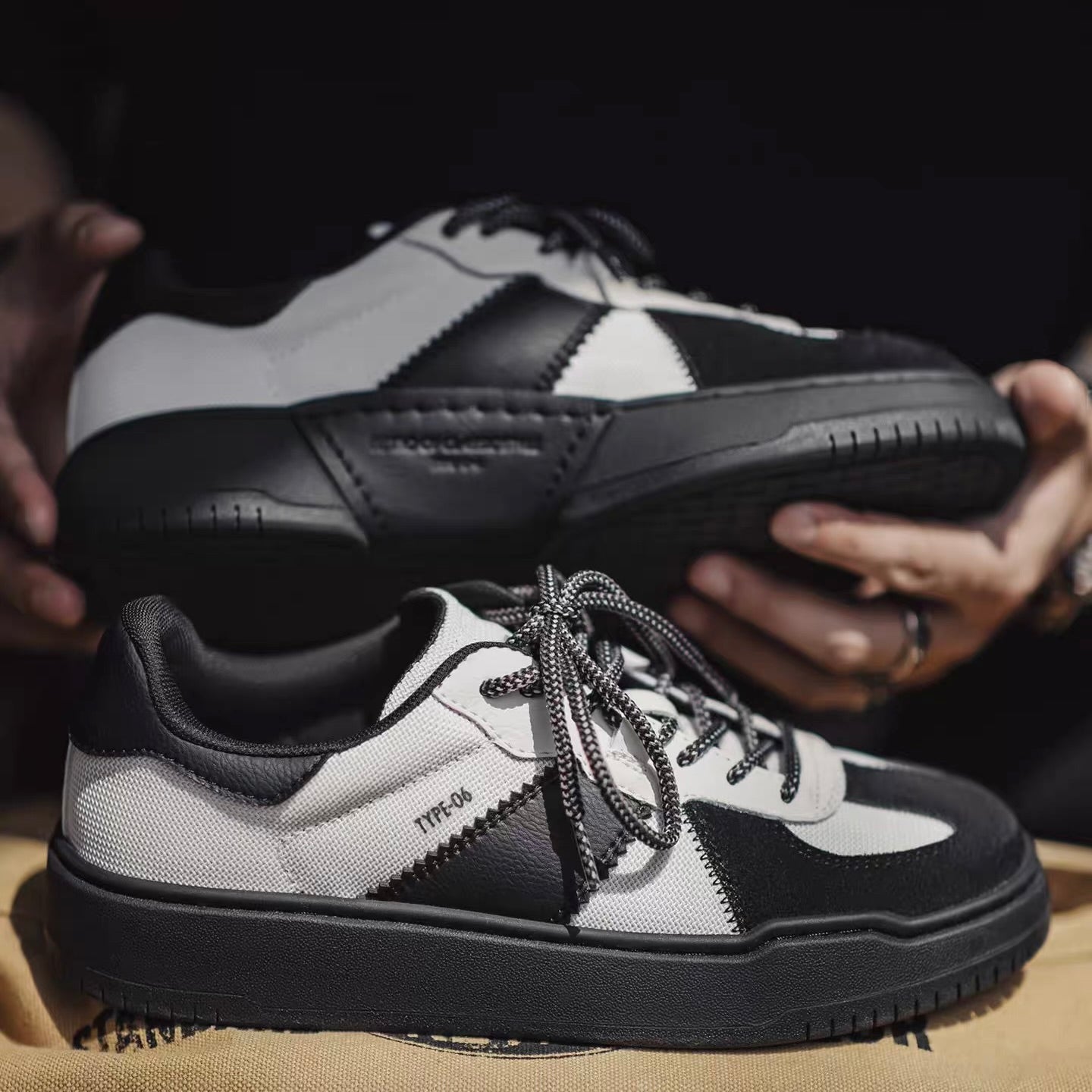 厚底 モノトーン スニーカー（1Color）260086