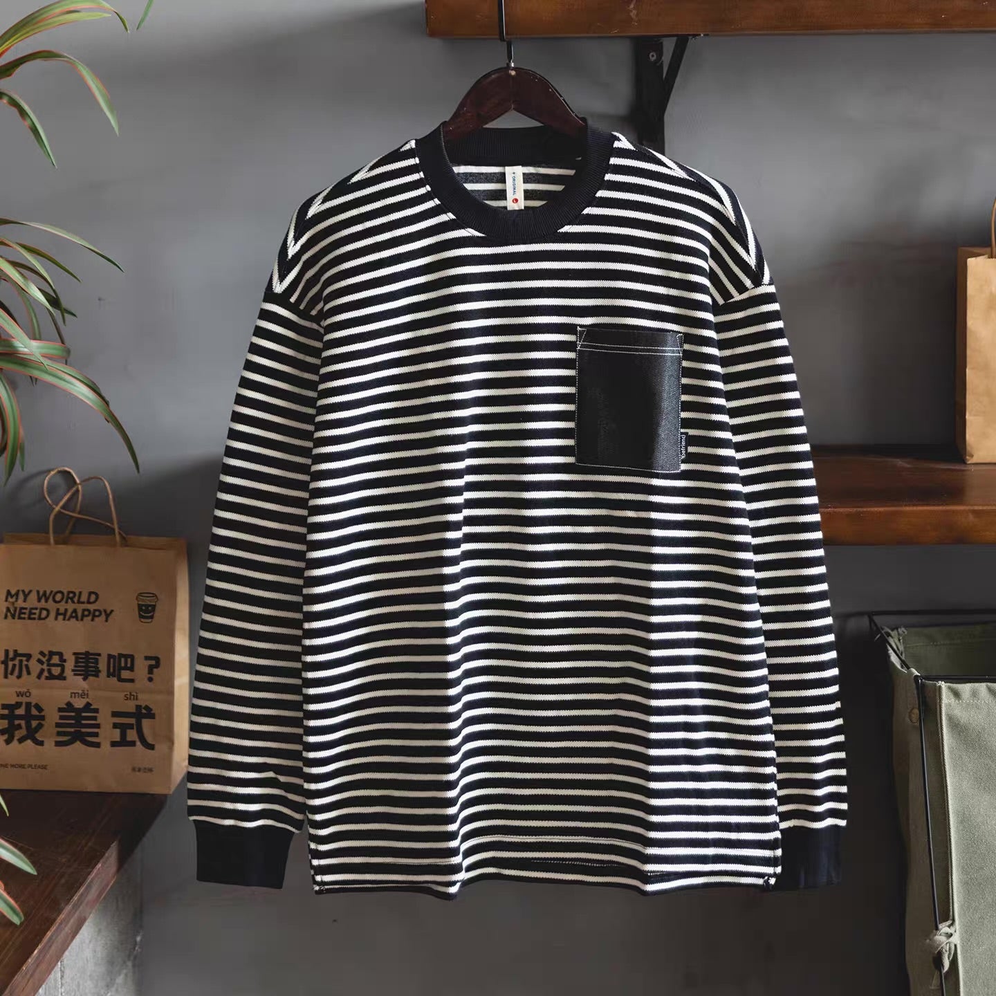 パッチポケット付 ボーダー プルオーバー（2Colors）260122