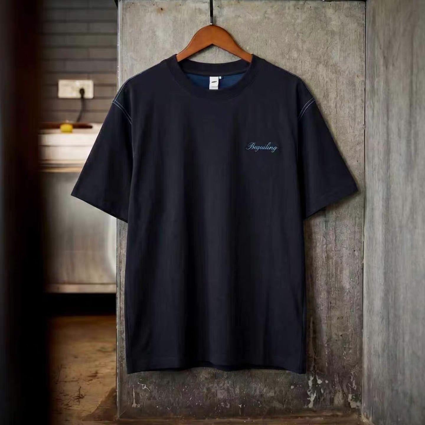 シンプルロゴ ポイントステッチ Tシャツ（3Colors）260358
