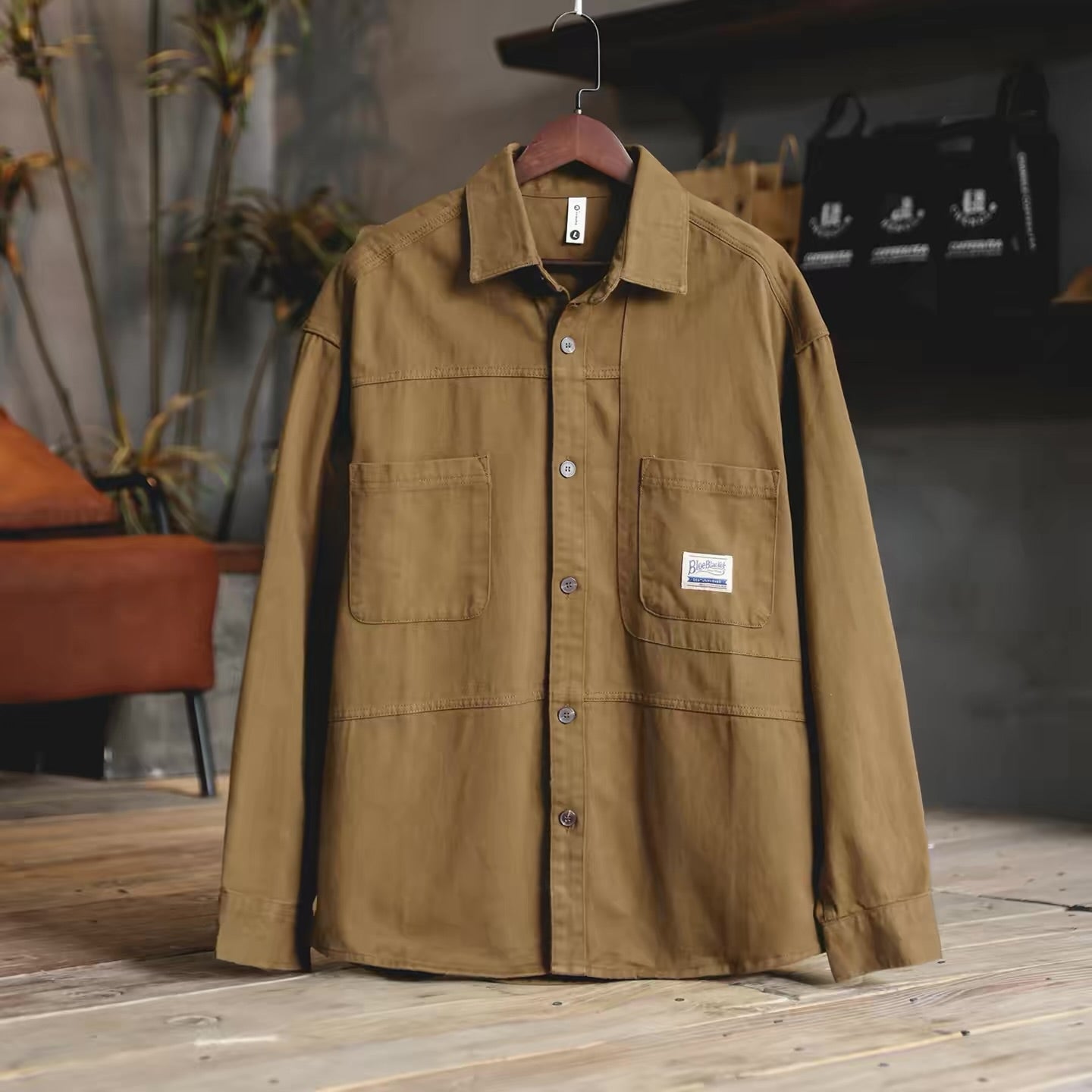 ワンポイントロゴ デザインステッチ ワークシャツ（4Colors）260212