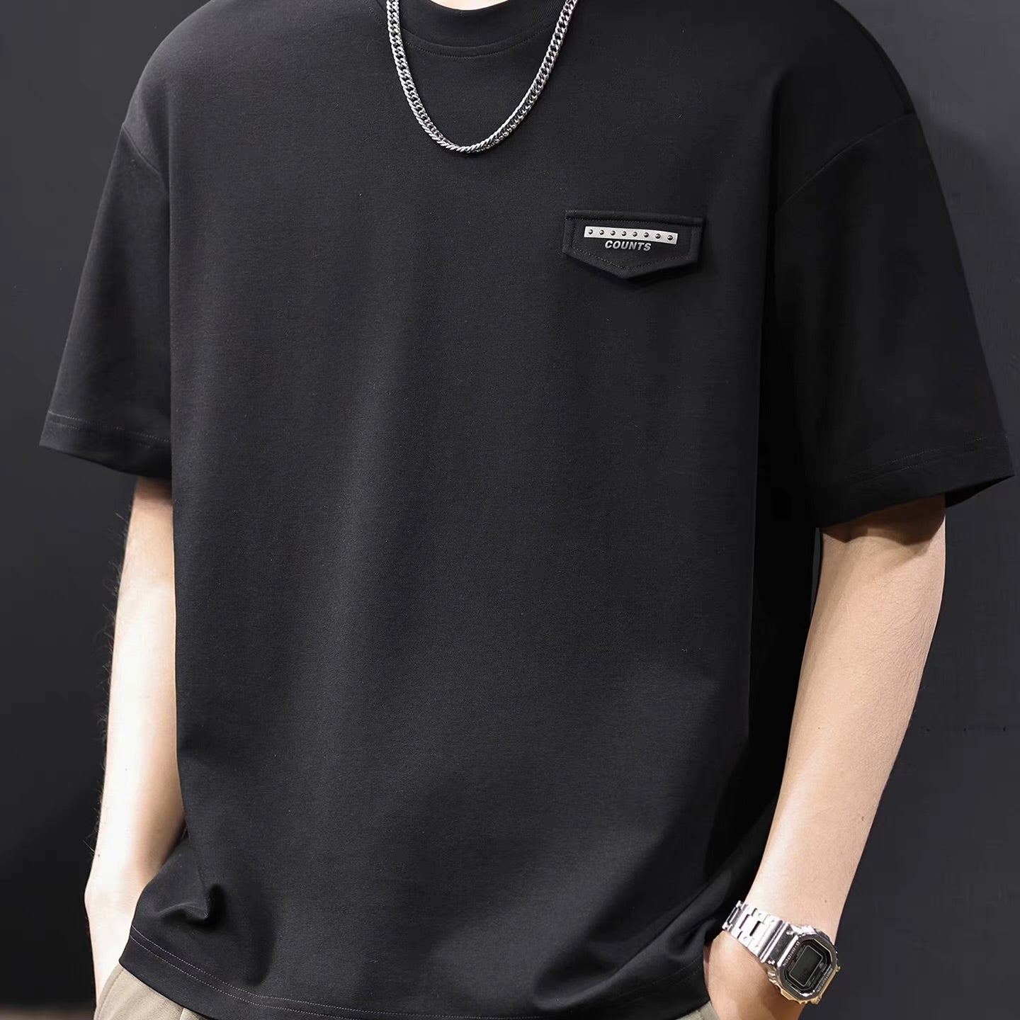 フラップ付 シンプル 半袖Tシャツ（1Color）260419