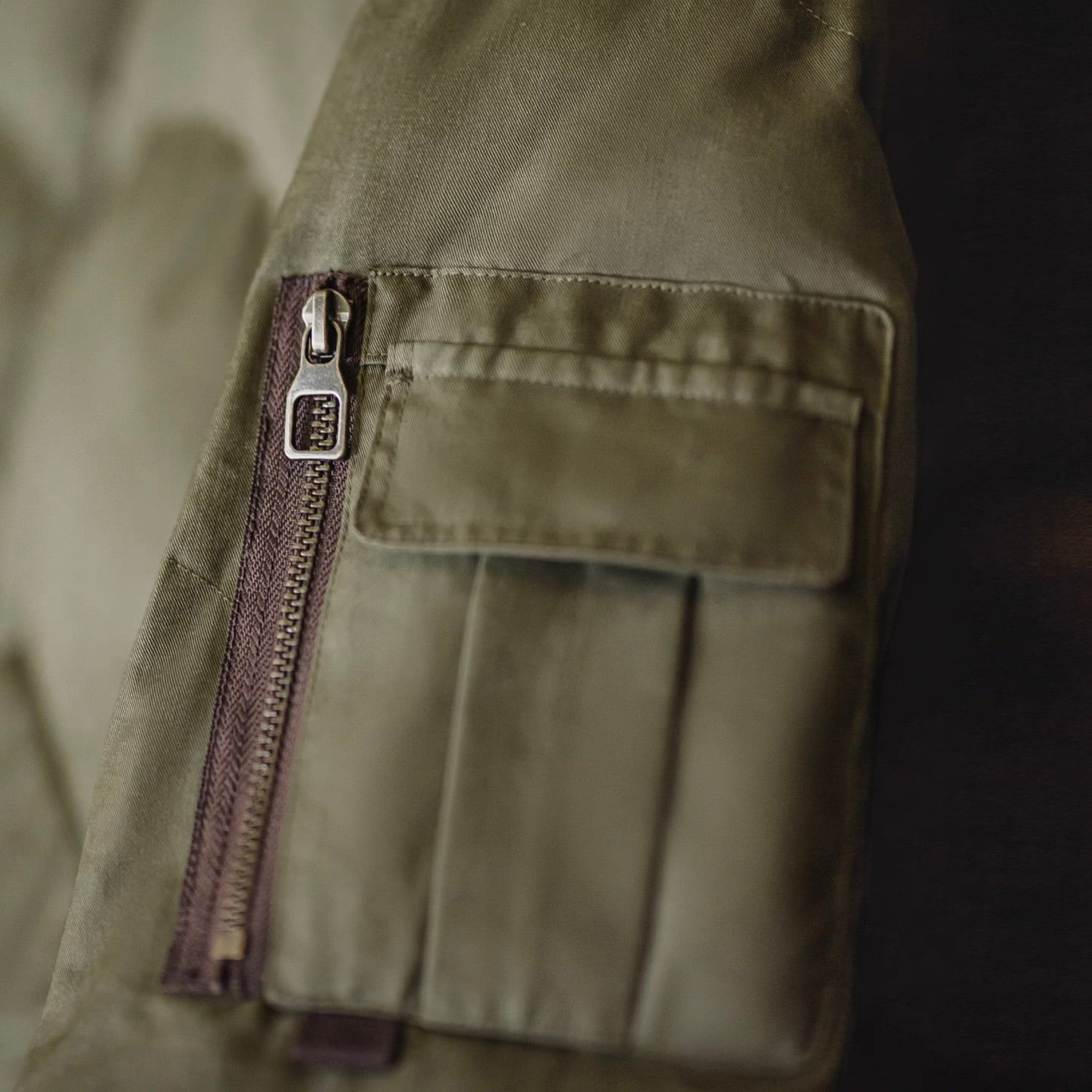 ウェーブデザイン ボンバージャケット（2Colors）250993