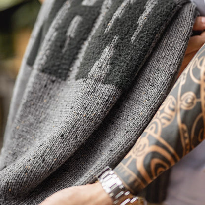 スタンドカラー ロゴニットプルオーバー（1Color）250987