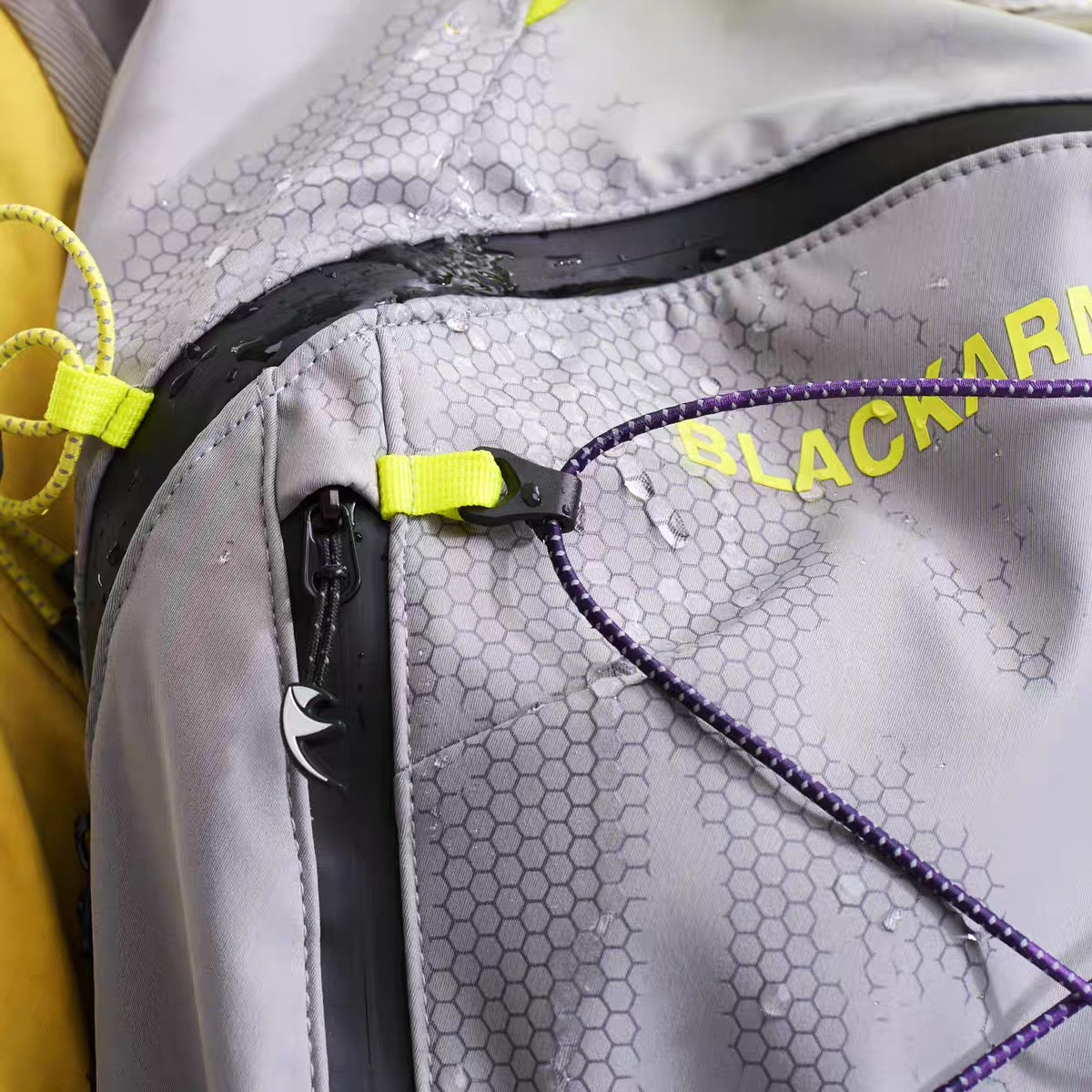 大容量 防水 アウトドアバックパック（2Colors）250893